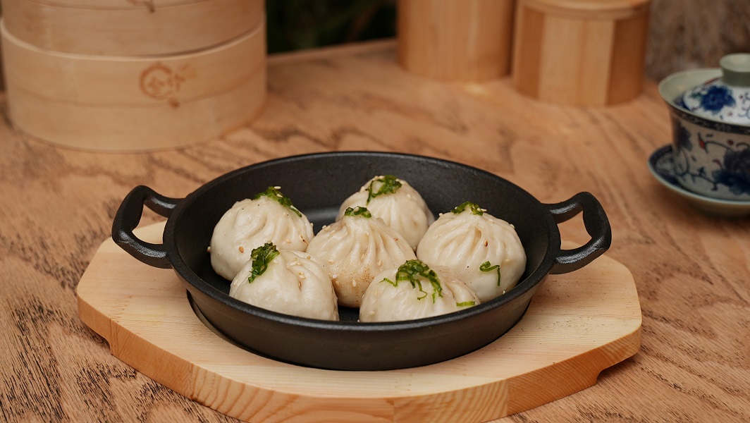 steam nyc pan fried pork buns