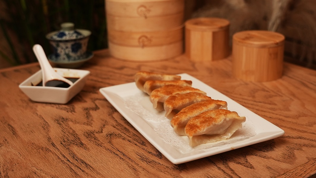steam nyc pan fried pork dumplings