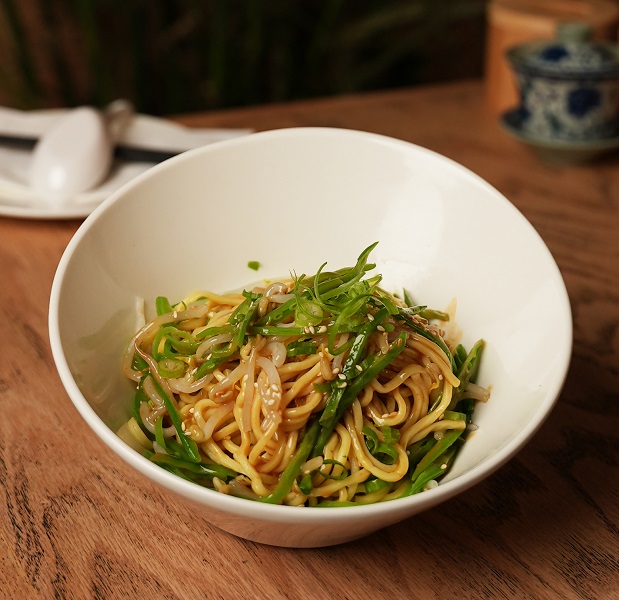 steam nyc cold noodles w. sesame sauce